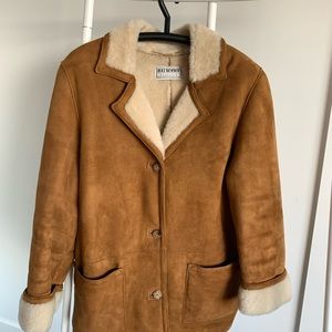 Very warm and chic coat for th winter months to come